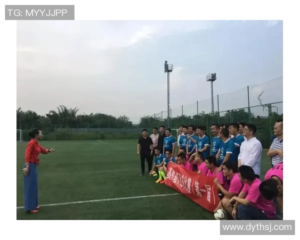 以突出个人贡献与团队精神的足球明星申报理由研究与典型示范分析